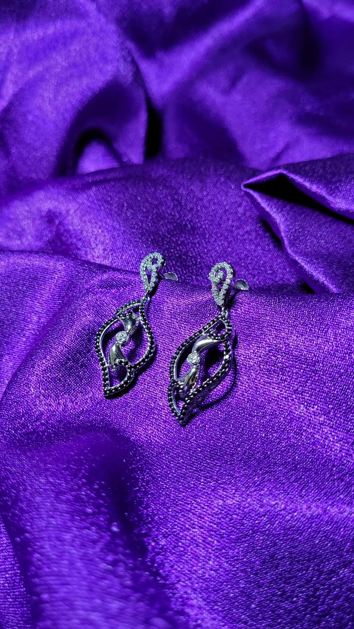 Black And White Vintage Inspired Teardrop Earrings