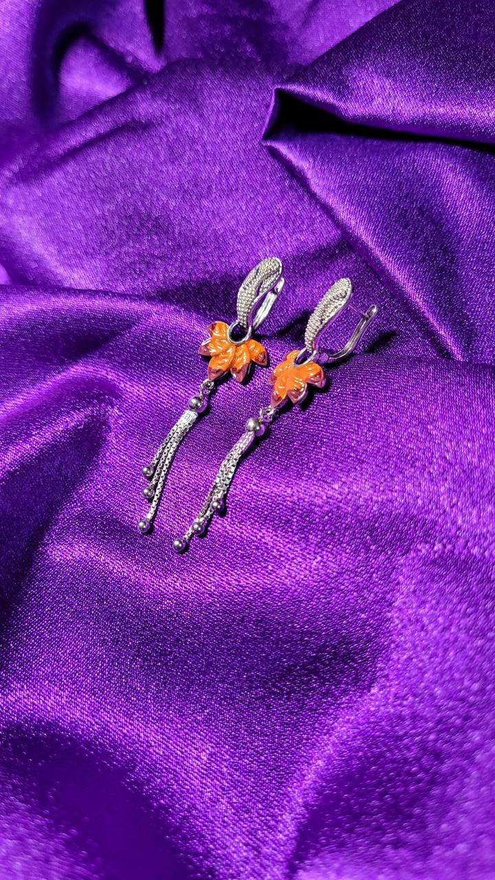 Floral Silver Hanging Earrings With Dangle Chains