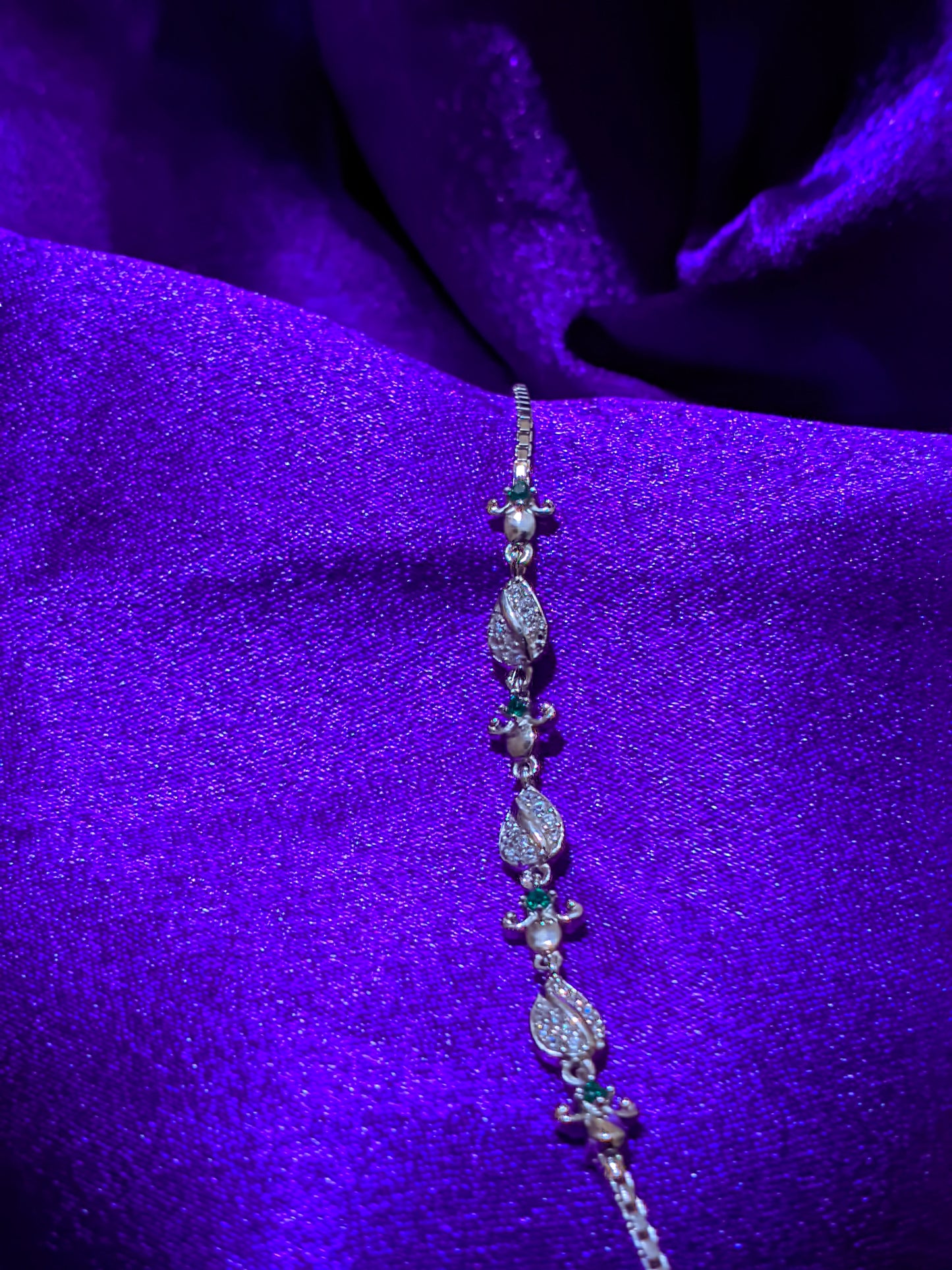 Pearl Leaflet Bracelet