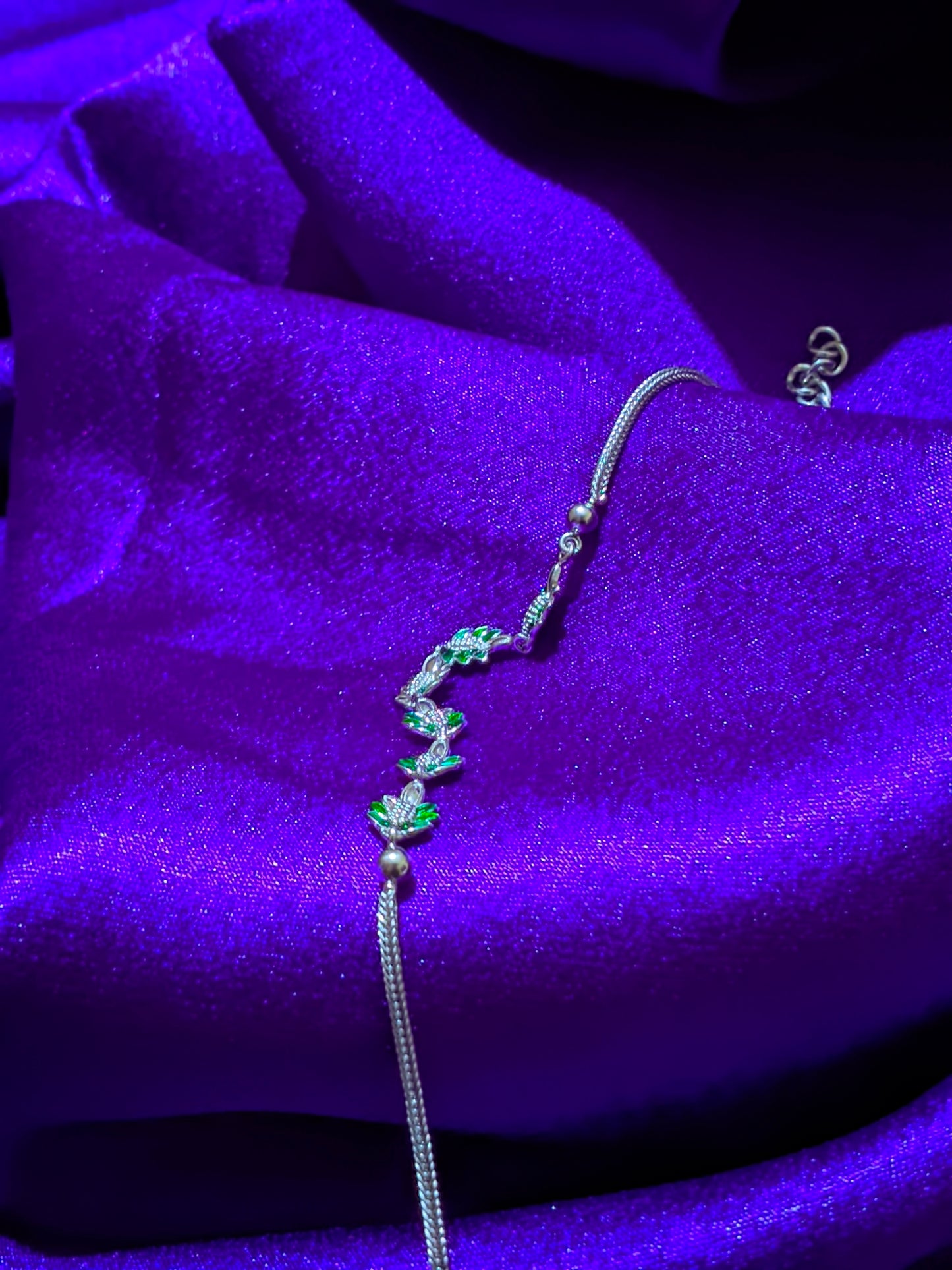 Verdant Leaf Bracelet