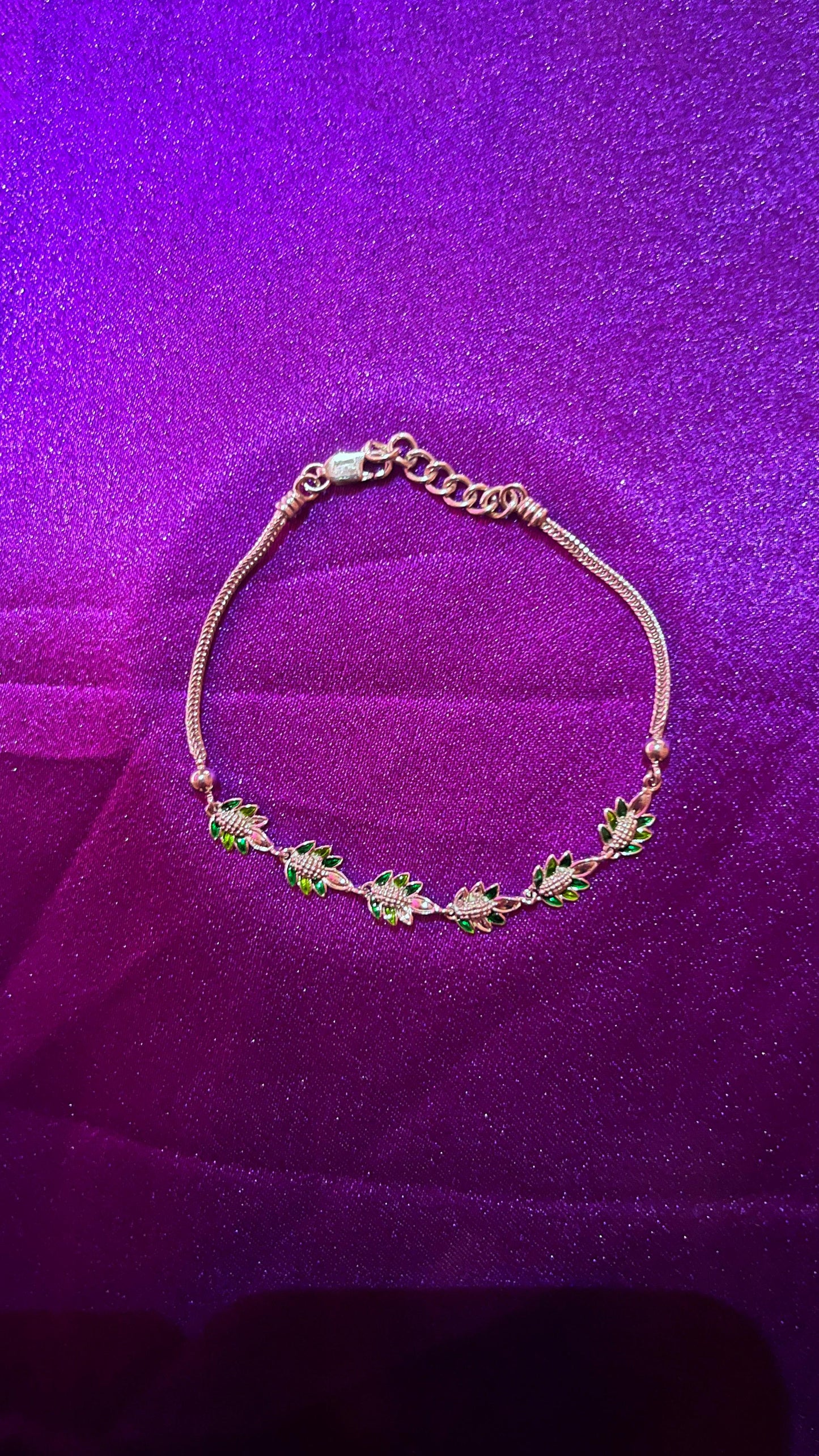 Verdant Leaf Bracelet